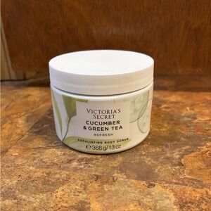 Victoria's Secret Cucumber & Green Tea Scrub